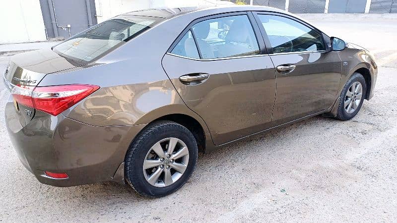 Toyota Corolla Altis 2016 3