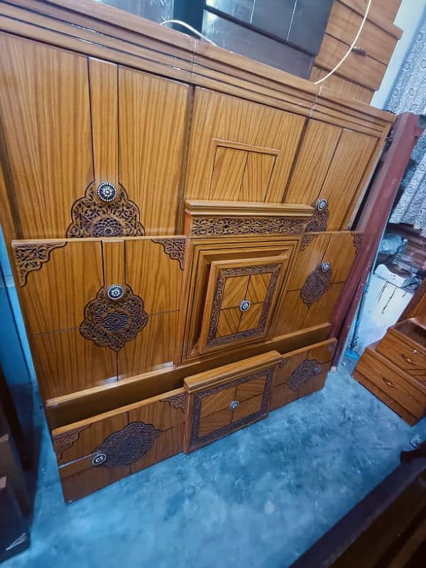 3 peice bedroom set Shesham patex Polished item 0