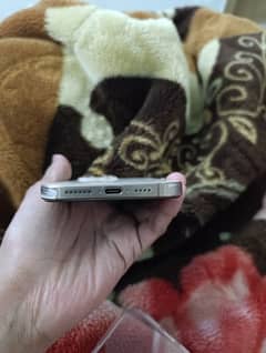 iPhone 16 pro max JV like brand new