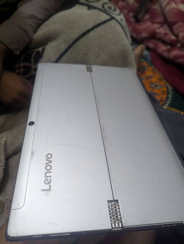 Lenovo IdeaPad miix510 core i7 6th generation 8