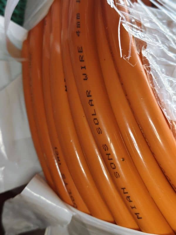 4mm solar 2 core wire 100% copper full gage per meter Dilvery on. 1