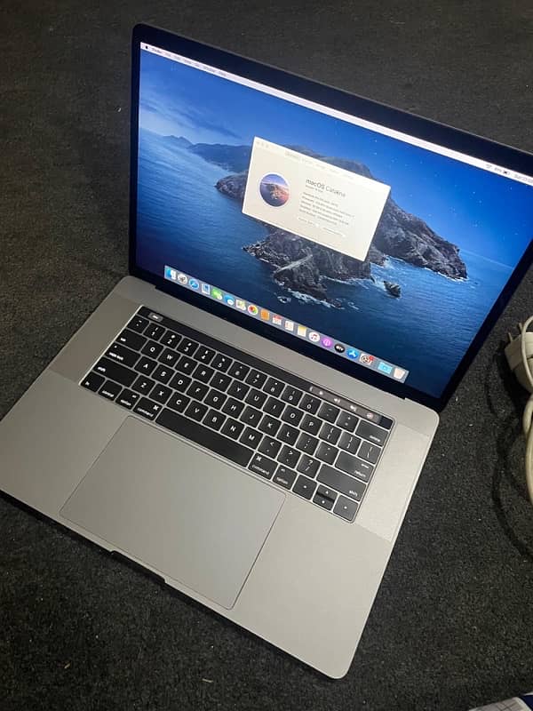 MacBook Pro 2017 0