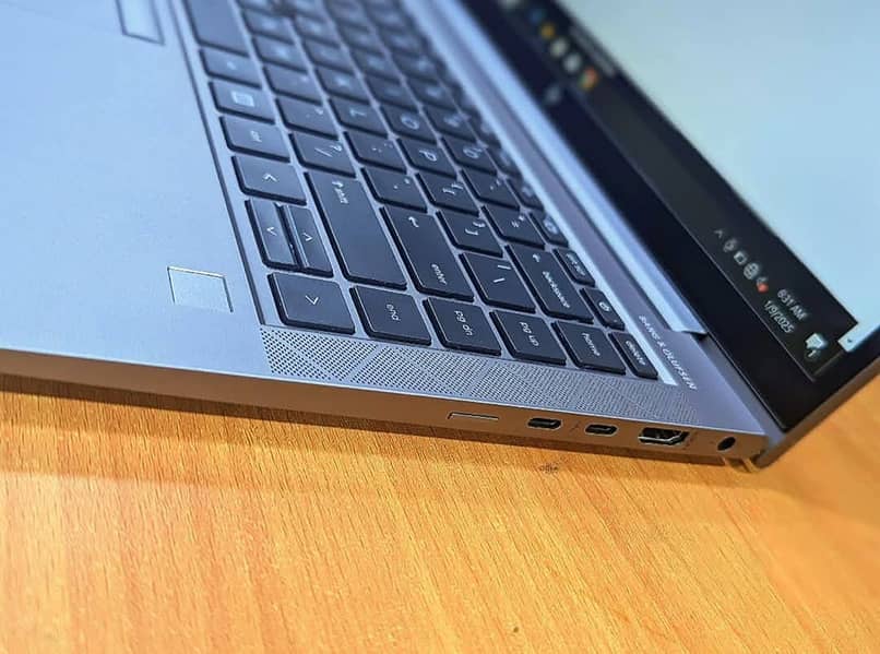 HP Zbook 14 G7 | Core i7 - 10th Gen 4