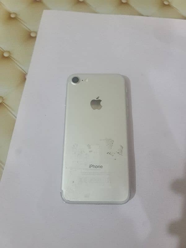 iphone 7 128gb pta.                (x,11,12,13,14,15,7,6,8) 3