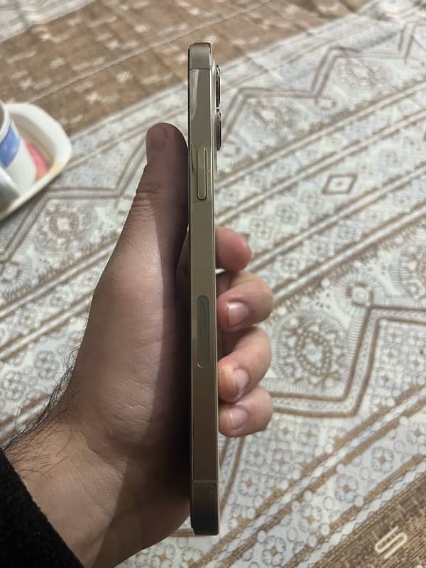 iphone 12 pro max 128 PTA 4