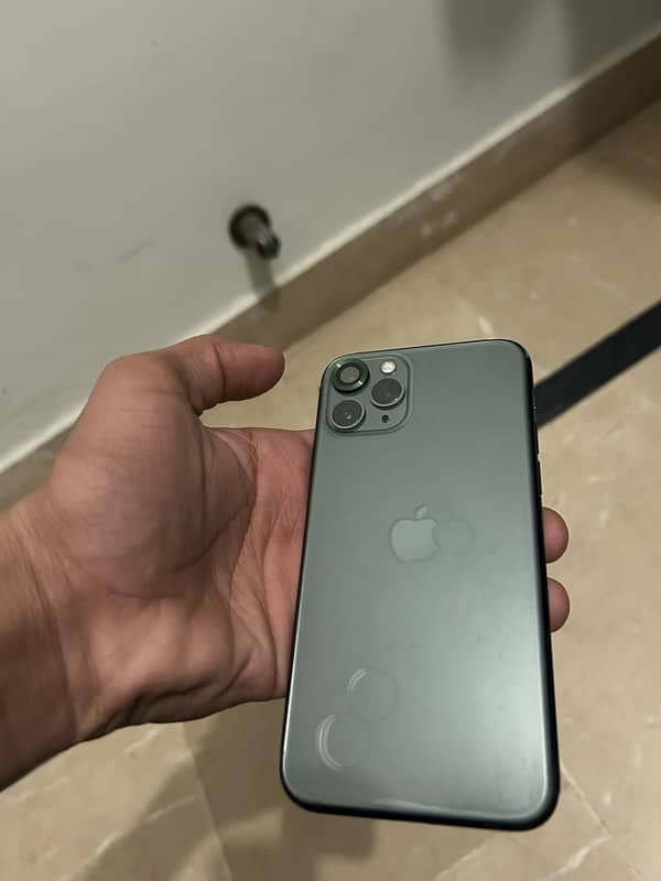 IPhone 11 Pro 4