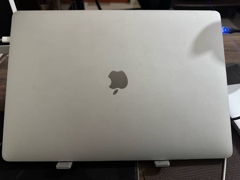 Macbook Pro 2019 Touch Bar | 15 inches | i9 16 GB / 500 GB 0