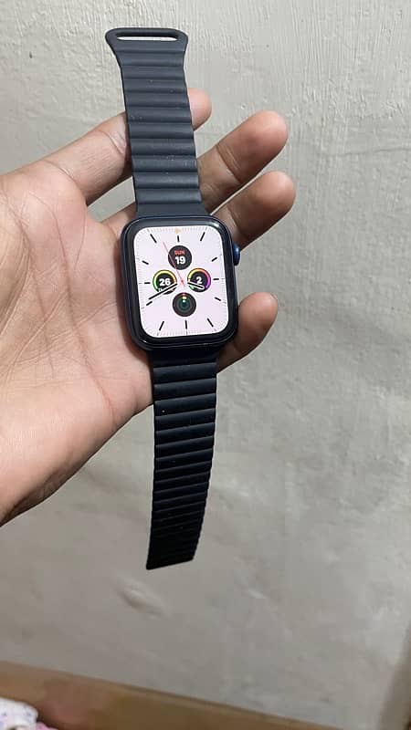 iwatch series 6 with original charger 5