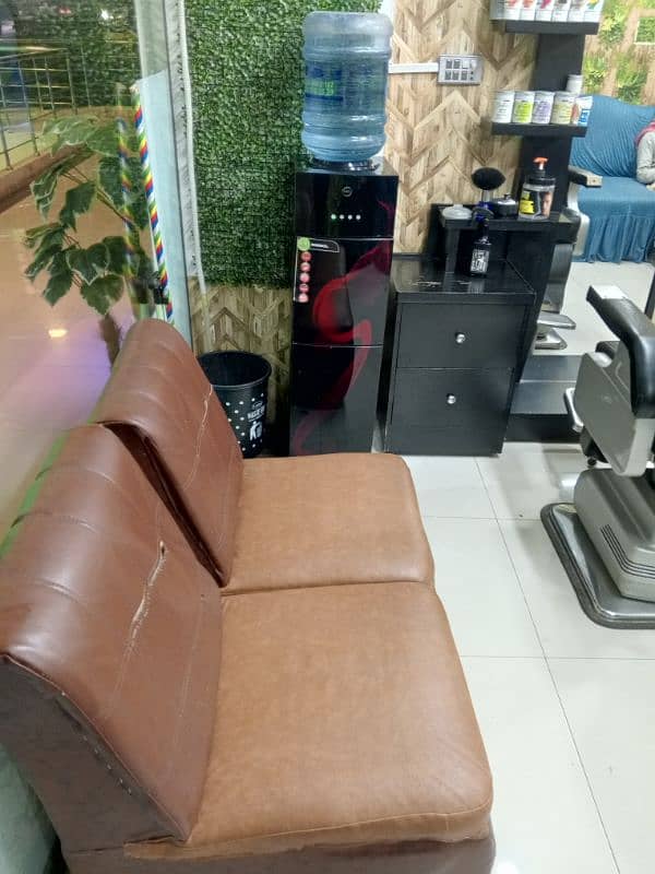 Mens Saloon for sale 1