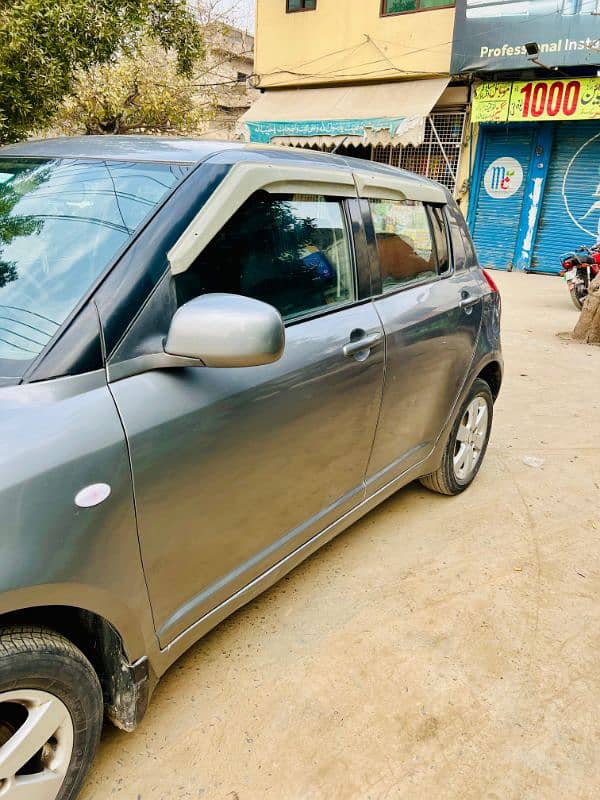 Suzuki Swift 2012 8