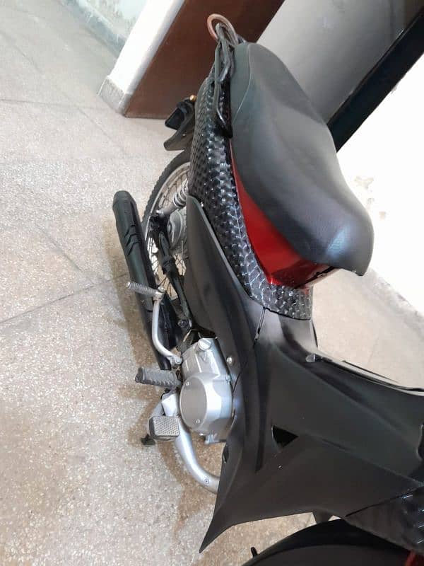 Power scooty available for sell 6