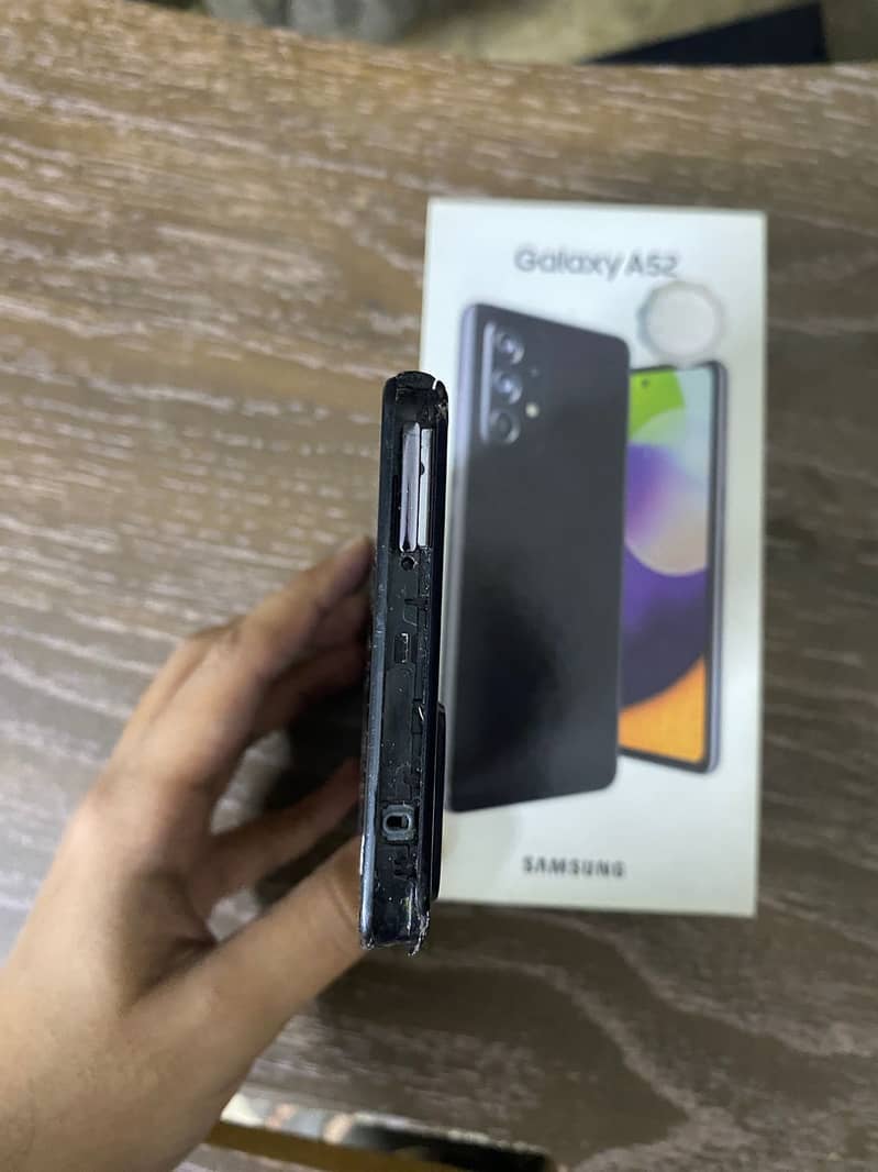 Samsung Mobile A52 128/8 GB 7