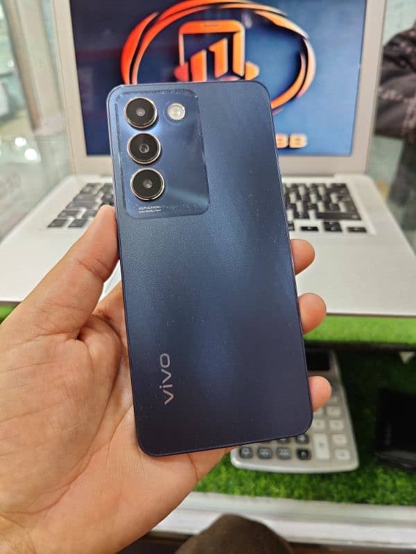 Vivo Y100 8/256GB with Full Box 4Month Warranty Normal Condition 0