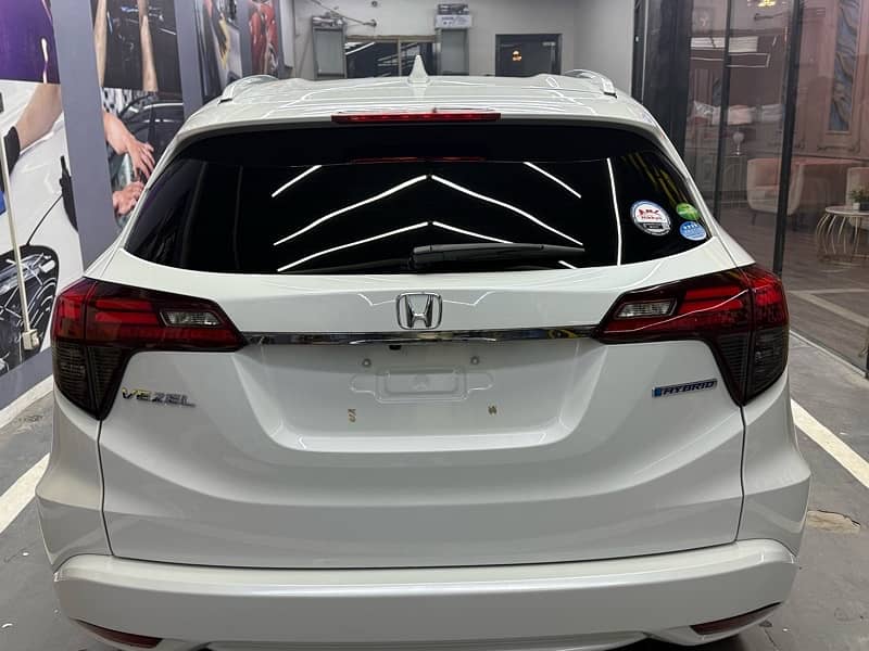 Honda Vezel Z Sensing 19/ 2024 7