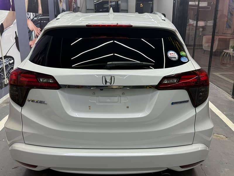 Honda Vezel Z Sensing 19/ 2024 8