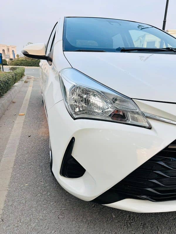 Toyota Vitz 1.0 F 2018 2