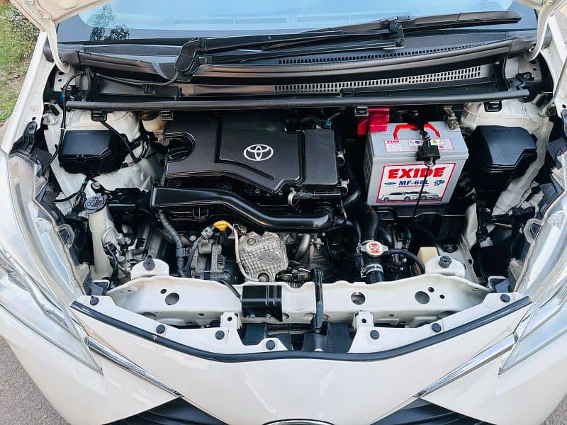 Toyota Vitz 1.0 F 2018 13