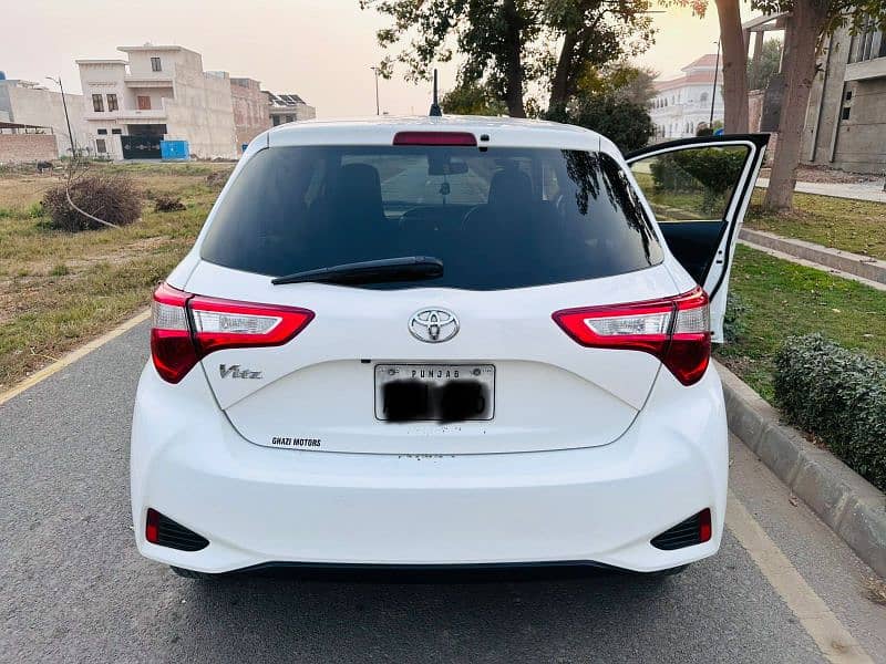 Toyota Vitz 1.0 F 2018 19