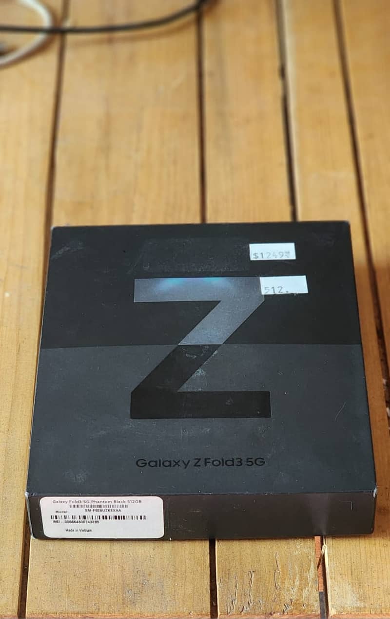 Samsung Galaxy Z Fold 3 - 12 / 512GB 3