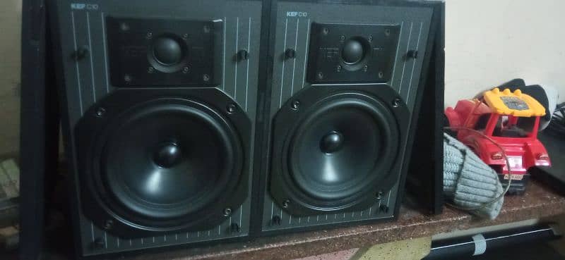 Kef C10 Stereo Bookshelf Speakers 0