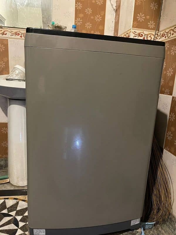 10/10 perfect condition 9kg Haier automatic washing machine 1