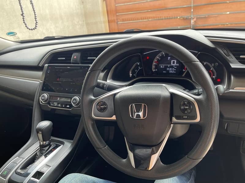 Honda Civic Oriel 1.8 i-VTEC CVT 2019 5