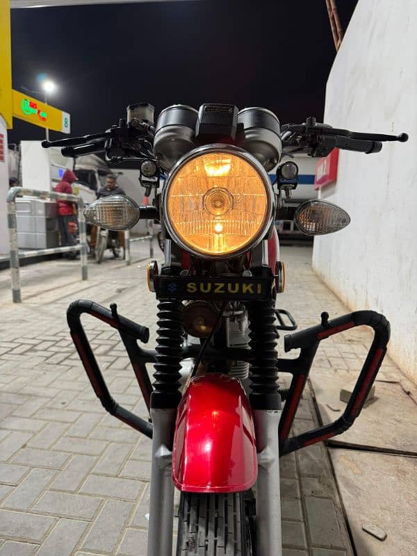 Suzuki GS 150 SE 2022 2