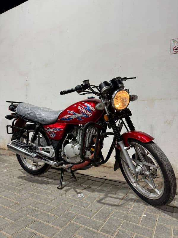 Suzuki GS 150 SE 2022 13