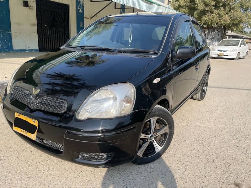 Toyota Vitz 2002 1