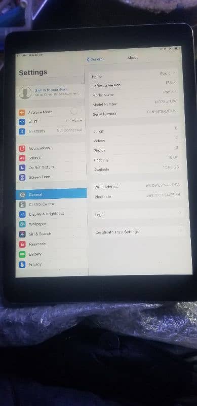 Apple iPad  Air 5 16 GB 0