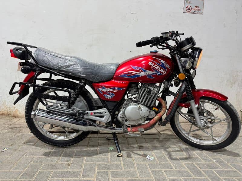 Suzuki GS 150 SE 2022 5