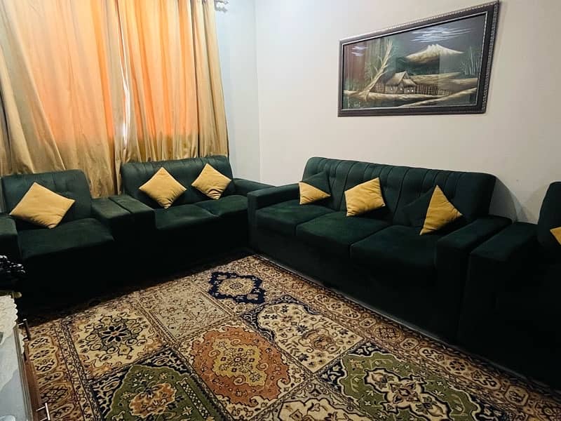 7 seater green velvet sofa 2