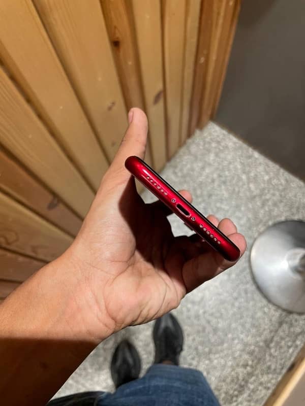 iPhone XR 64gb non pta 10/9 condition 1