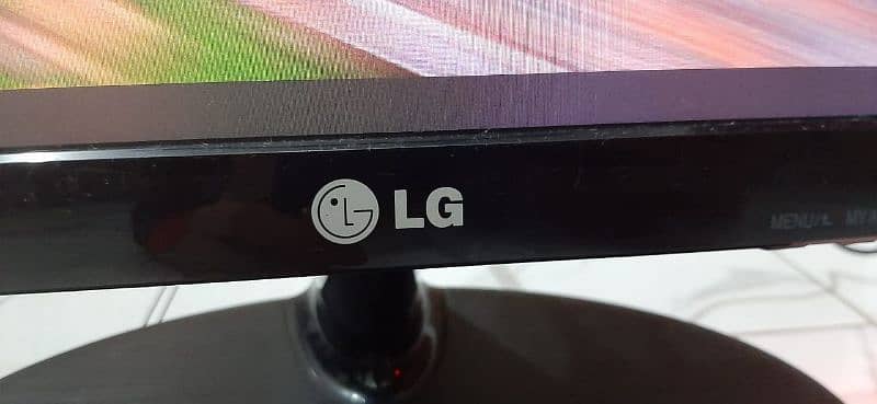 LG 22inch IPS HDMI Gaming LED Monitor 2