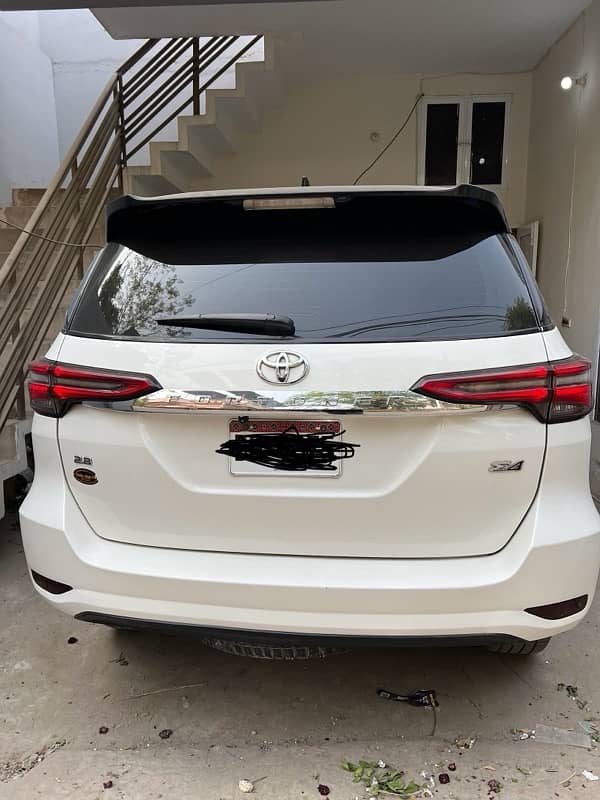 Toyota Fortuner 2018 1