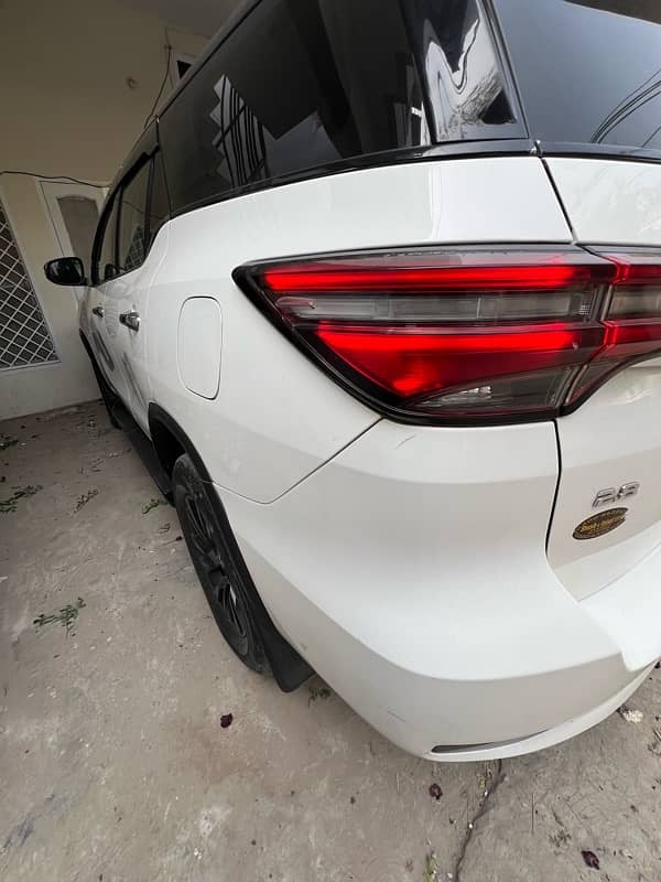 Toyota Fortuner 2018 4