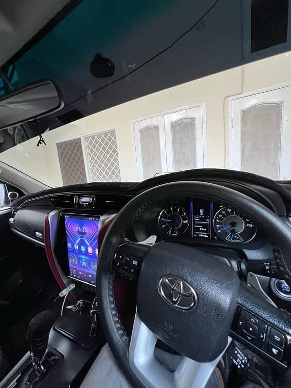 Toyota Fortuner 2018 8