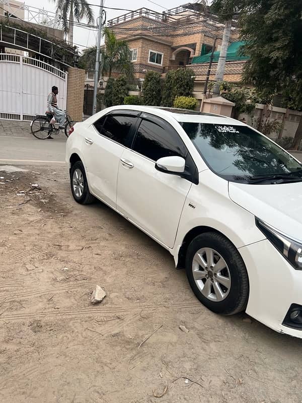 Toyota Altis Grande 2016 5