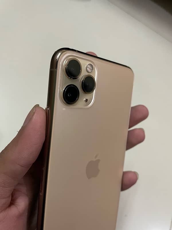 iphone 11 pro max NON PTA 3