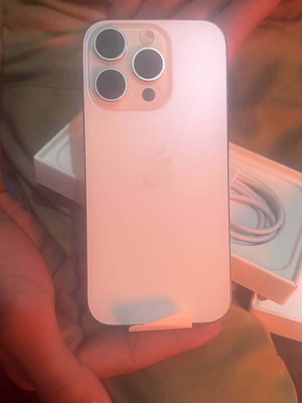 iphone 16 pro white titanium 256 GB 4