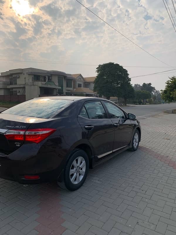 Toyota Altis Grande 2017 4