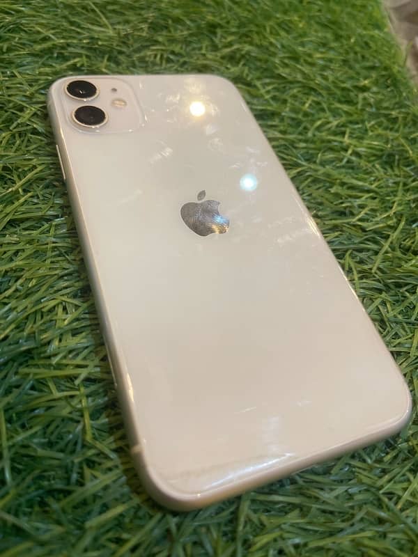 Iphone 11 White 1