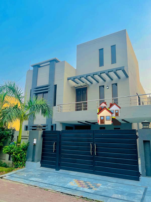 10 Marla House For Sale In Jasmine Block Bahria Town Lahore 0