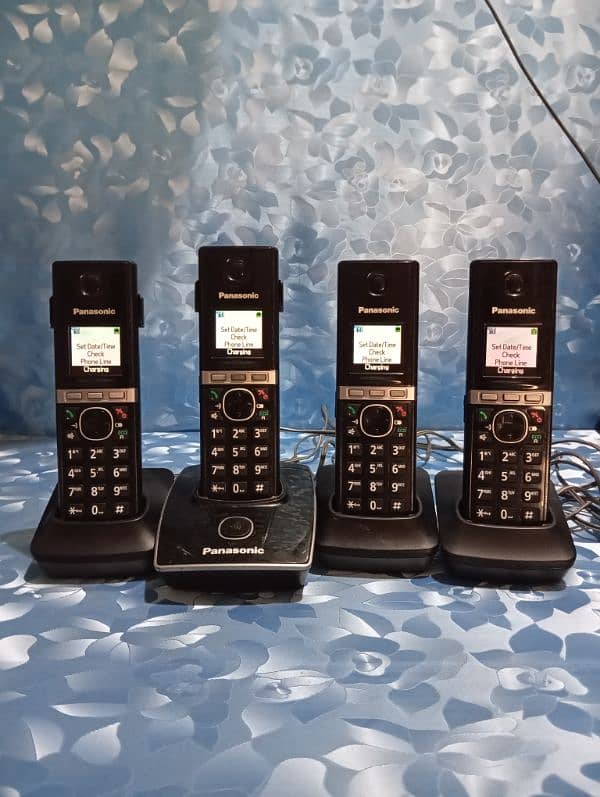 UK imported Panasonic Quad cordless with intercom 2