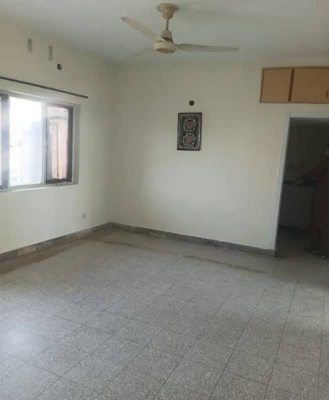 G-11/4 PHA C-Type Second Floor Flat For Rent 4