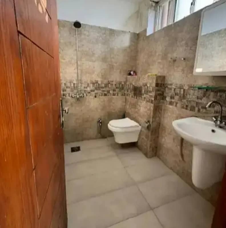 G-11/4 PHA D Type Fully Renovated Tile Floor Flat For Sale 1