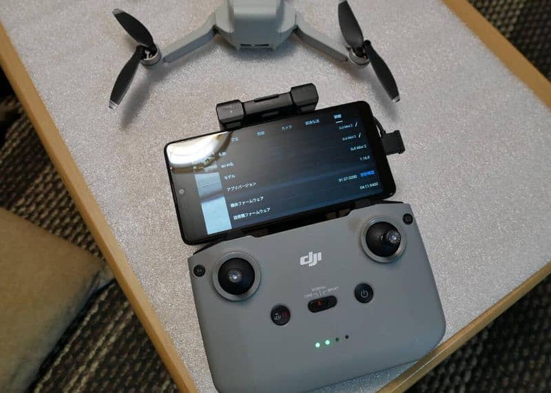 Complete set of DJI Mini 2 Fly More Combo and SONY XPERIA AceⅢ 3