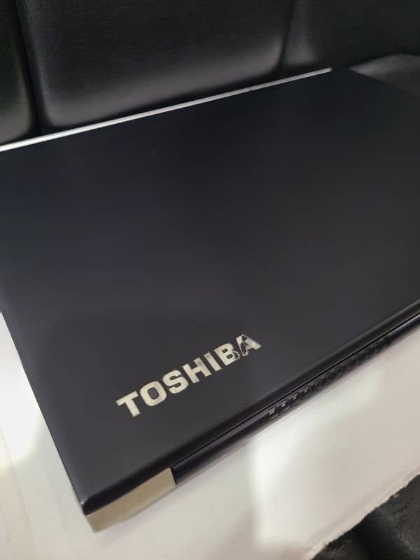 Toshiba tecra laptop 3