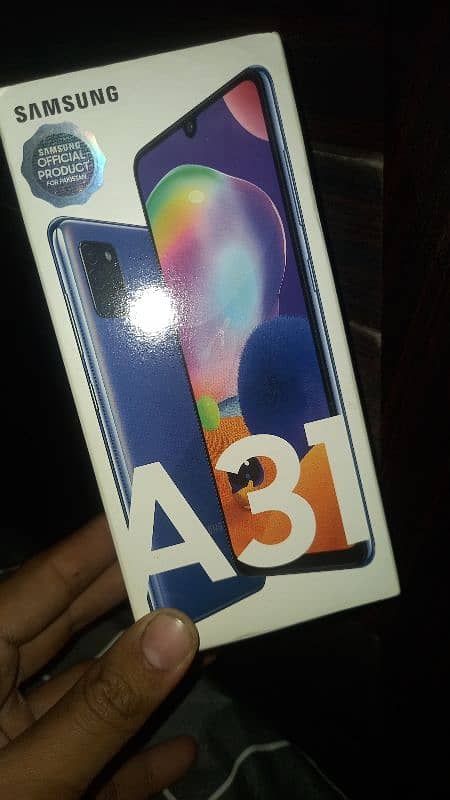 Samsung A31 with original box and charger 0