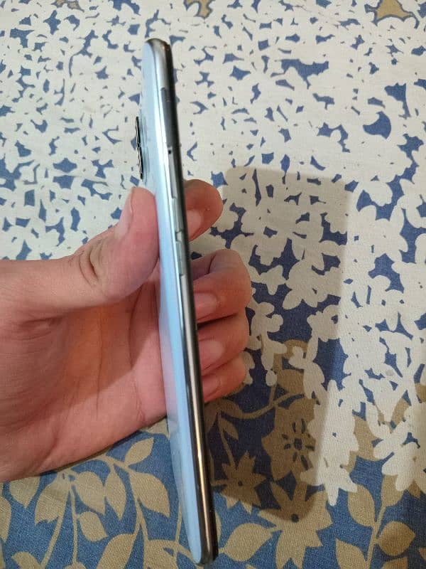 Oppo F17 Pro 8/128 PTA Approved 2